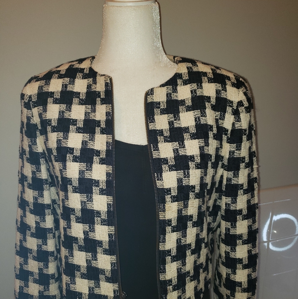 Anne klein ll - Picture 2 of 7